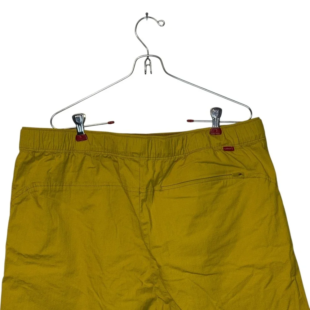 Levi's Men's Shorts Pull on Pockets Ripstop Belted Two Back Pockets Yellow‎ XL